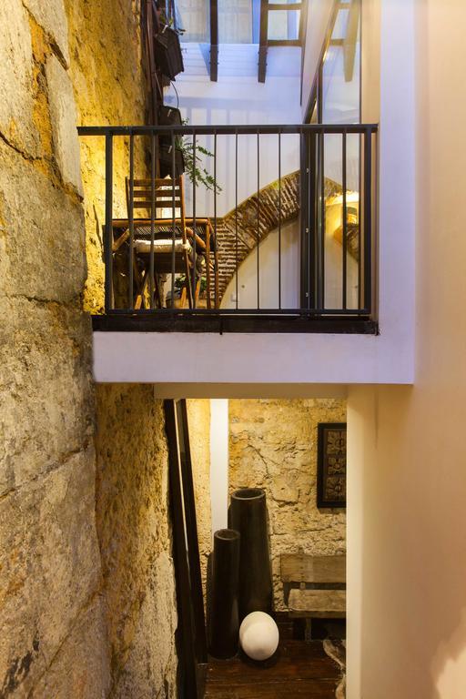The Old Stables Chiado Apartments Lisbona Esterno foto
