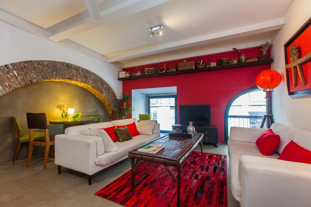 The Old Stables Chiado Apartments Lisbona Esterno foto