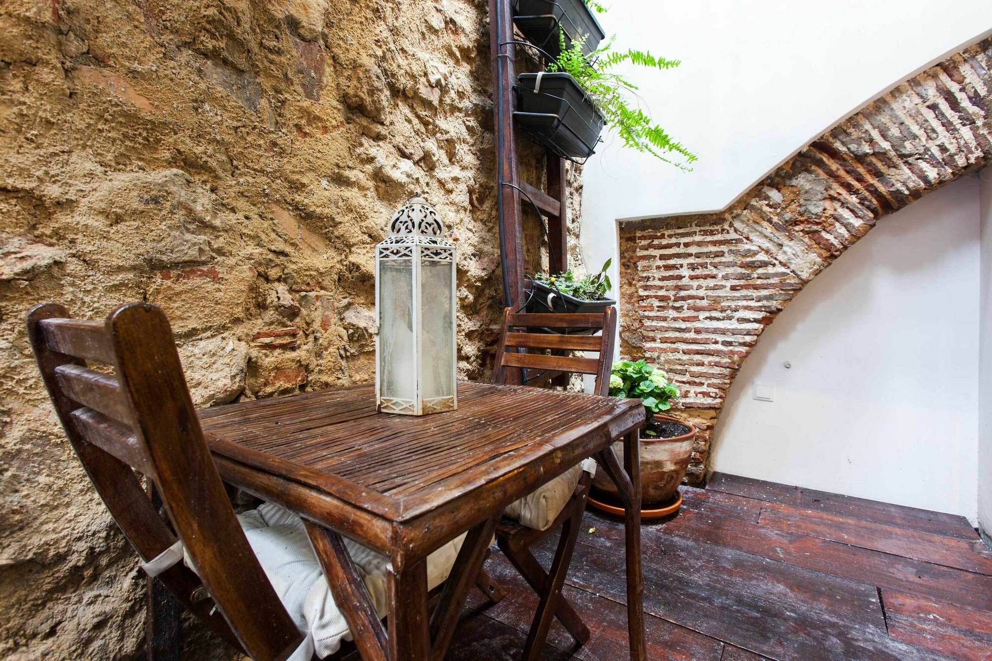 The Old Stables Chiado Apartments Lisbona Esterno foto