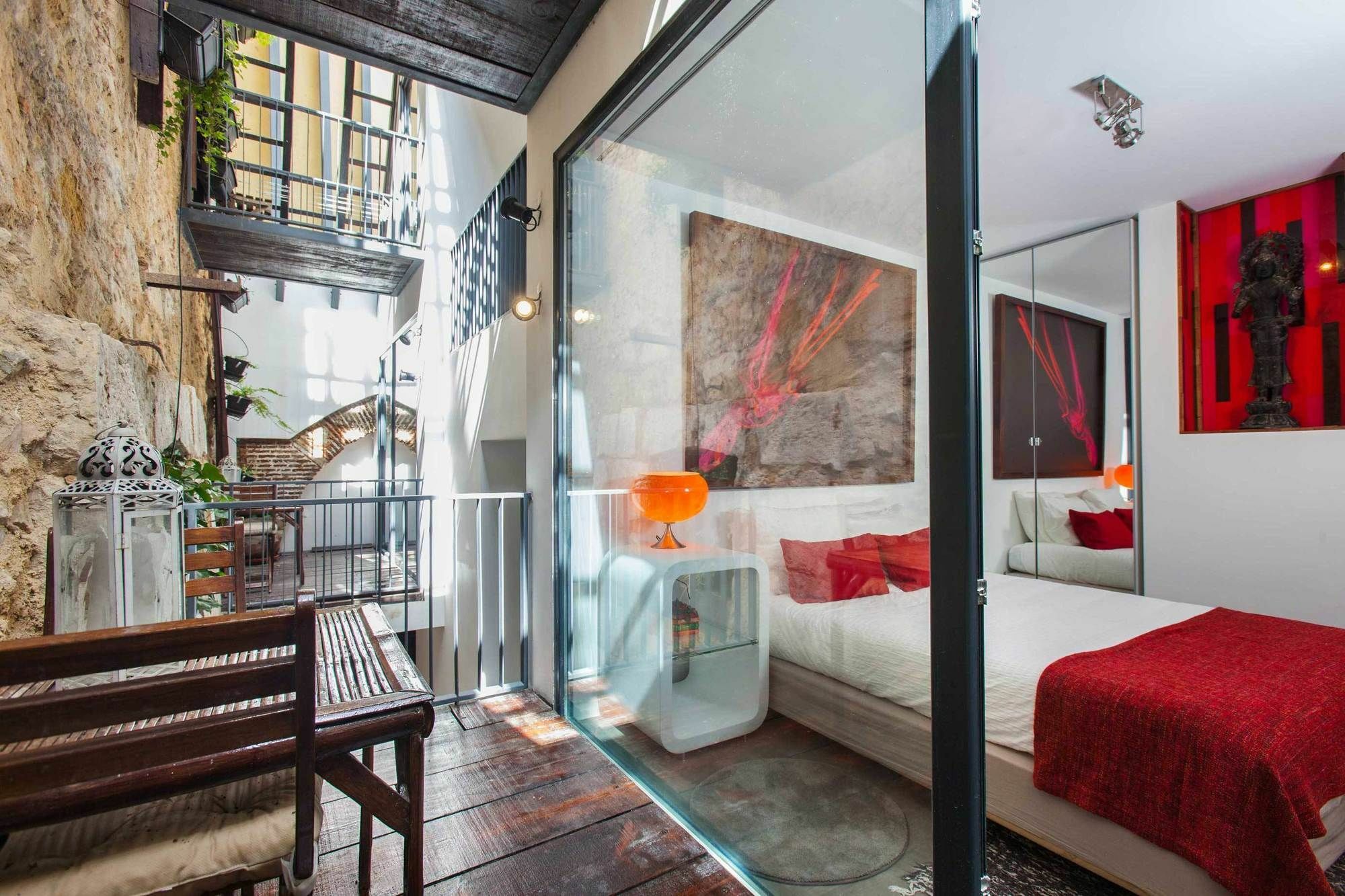 The Old Stables Chiado Apartments Lisbona Esterno foto